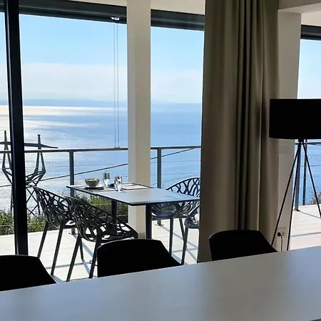 Kvarner Luxus Am 아파트